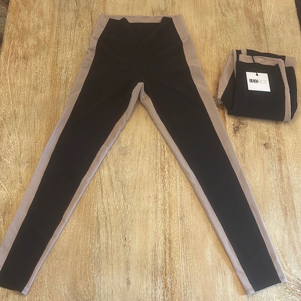 Beach Riot Colorblock leggings NWT